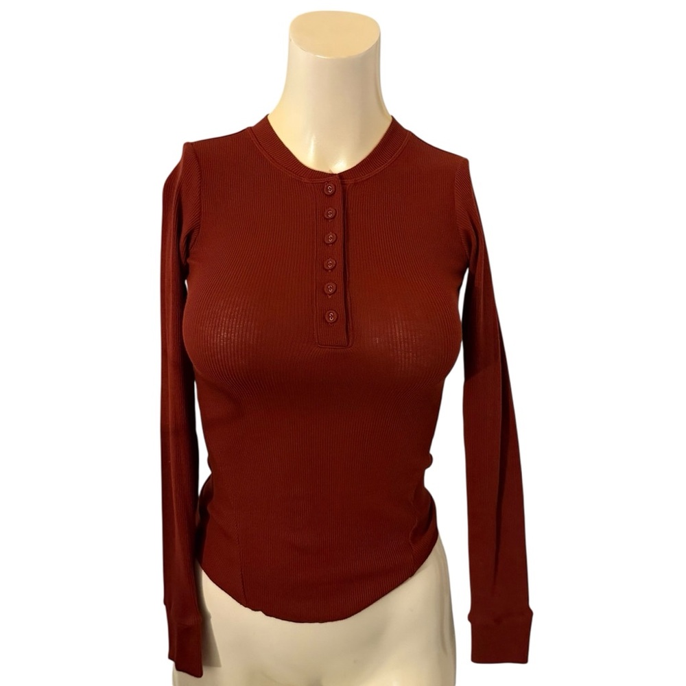 SKIMS Size XXS Cotton Rib Long Sleeve Henley Sangria Ribbed Shirt NWT
